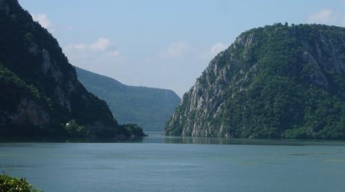 Apă puţină pe Dunăre. Debit la jumătate faţă de media multianuală