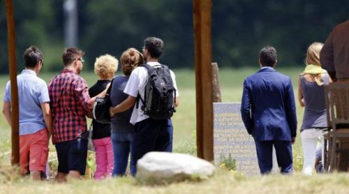 Rămășițe pământești ale unor pasageri neidenficați ai zborului Germanwings au fost înhumate în Franța