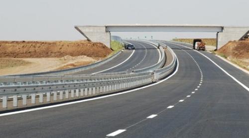 Cum arată autostrada Timişoara – Lugoj cu numai 6 luni înainte de inaugurare (Video)