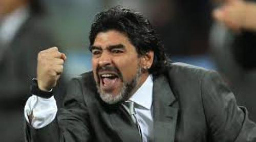 Maradona combate mafia din FIFA şi se gândeşte să ia locul lui Blatter
