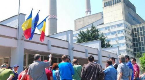 Protest spontan la termocentrala Mintia. Angajații cer o discuție cu directorul general al CEH și cu prefectul județului Hunedoara