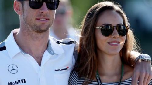 Pilotul britanic de Formula1 Jenson Button, gazat şi jefuit la Saint Tropez