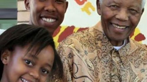 Nepotul lui Nelson Mandela, arestat pentru viol
