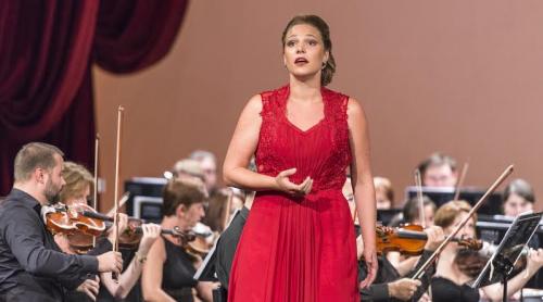 Soprana Deirdre Judith Angenent (Olanda) a câştigat  „Le Grand Prix de l’ Opéra”