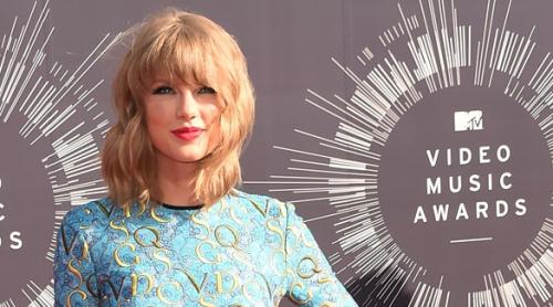 Taylor Swift, CEA MAI PREMIATĂ artistă la MTV Video Music Awards. Lista completă a câştigătorilor (VIDEO)