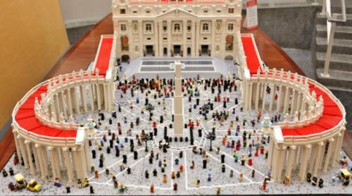Catedrala Sfântul Petru din 500.000 de cuburi lego