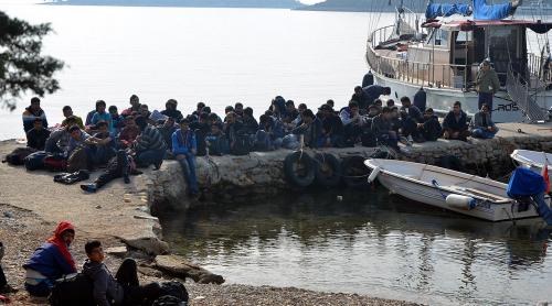 Cifre amețitoare. Din Lesbos pleacă spre vestul Europei peste 3.000 de imigranți în fiecare zi 