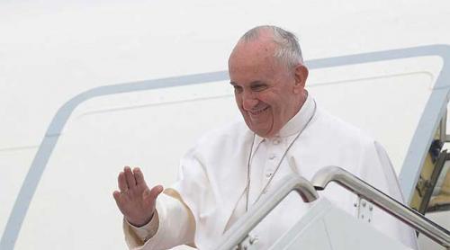 Vizită istorică a Papei Francisc în Statele Unite. Suveranul Pontif, întâmpinat de familia Obama (VIDEO)