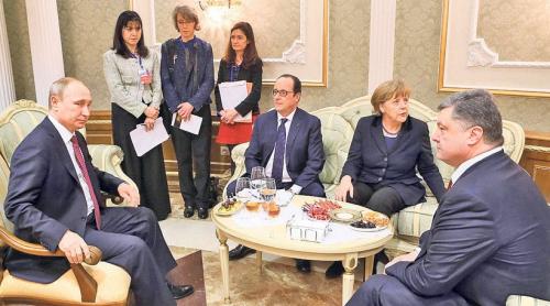 Hollande, Putin, Merkel și Poroșenko se întâlnesc la Paris pentru negocieri de pace în estul Ucrainei