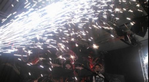 ULTIMA ORĂ. Firma care a furnizat artificiile la concertul din „clubul groazei“, percheziţionată de poliţişti 