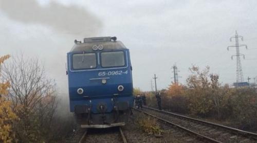 Panică la Baia Mare. Un tren de călători care circula pe ruta București - Satu Mare a luat foc! Zeci de oameni au fost evacuați (VIDEO)