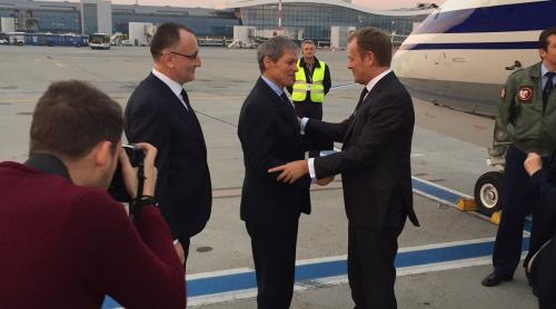 Dacian Cioloş şi Sorin Câmpeanu s-au întâlnit cu Tusk şi Juncker pe aeroportul Henri Coandă