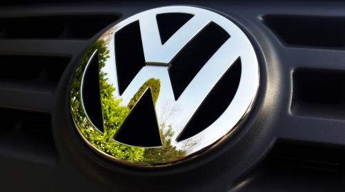Parlamentul European reacționează în scandalul Volkswagen: mai creează o comisie de anchetă