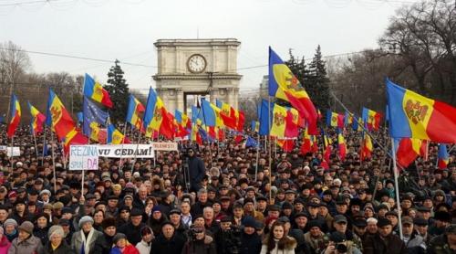 Manifestaţii la Chişinău: Mii de Oameni Protestează Împotriva 