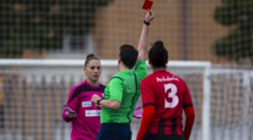 Fotbalista româncă, hărțuită sexual de arbitru în Spania: A dat roșu fiindcă am spus nu!