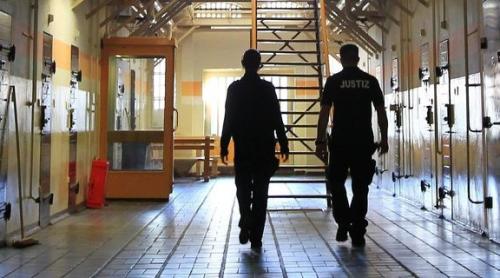 Germania ia în calcul să nu mai extrădeze inculpați în România, din cauza condițiilor inumane de detenție