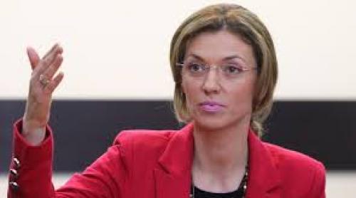 Alina Gorghiu îl critică pe ministrul Dâncu care dă 16 milioane de euro pentru două stadioane în Teleorman