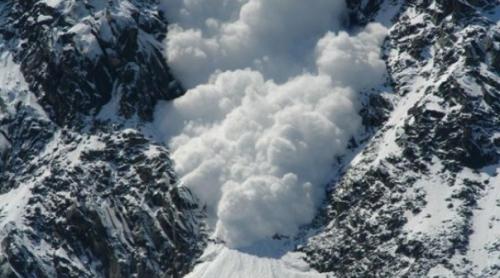 ALERTĂ: Risc maxim de avalanşă în Masivul Bucegi