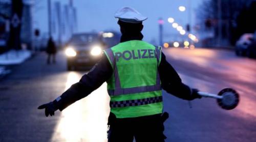 Poliția austriacă a reținut doi cărăuși români cu 13 irakieni în mașină