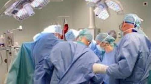Ministerul Sănătăţii: Se reia transplantul pulmonar la AKH pentru pacienţii români
