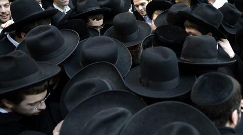 Cercetătorii speră să elucideze misterul longevității evreilor din New York