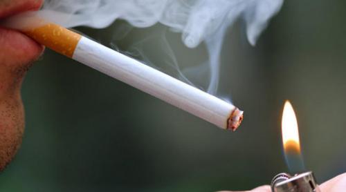 Bilanţul anti-fumat: 1.043 de avertismente şi 795 amenzi