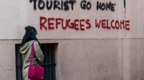 Revoltă pe insula Mallorca: „Turiști, plecați acasă! Refugiații sunt bineveniți“