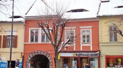 Ghinion de ghinion! Iohannis dă înapoi miile de euro încasate pe chiria casei din Sibiu 