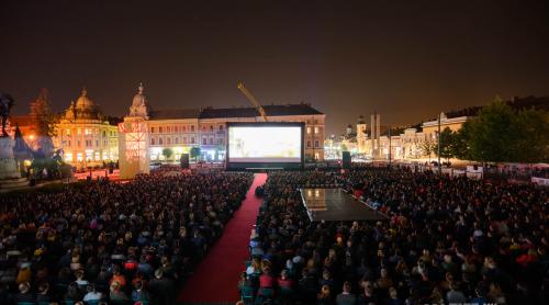 Record, aseară, la deschiderea TIFF: aproape 3000 de spectatori în Piața Unirii din Cluj-Napoca