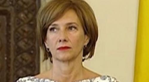 Carmen Iohannis a fost la vot făra preşedintele Iohannis
