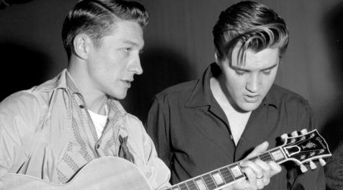 A murit Scotty Moore, chitaristul lui Elvis. Avea 84 de ani