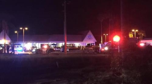 ATAC ARMAT într-un club de noapte din Florida. Două persoane au murit, 17 au fost rănite (VIDEO)