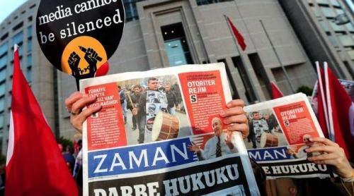 Mandate de arestare pentru alți 47 de jurnaliști din Turcia