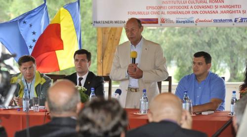 Băsescu: Bucureștiul trebuie să negocieze cu Putin unirea Republicii Moldova cu România