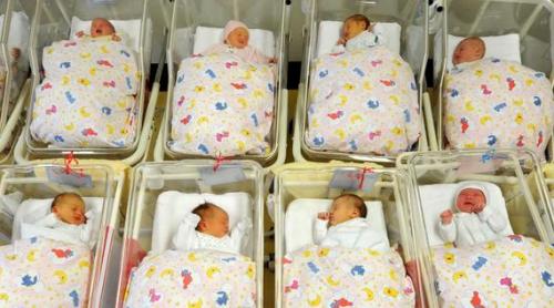 În Germania se nasc din ce în ce mai mulţi copii români 