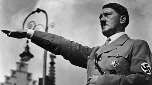 Prima autobiografie a lui Hitler a fost un fel de PLAGIAT. Dictatorul se compara cu Iisus