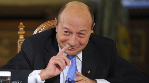 Băsescu şi-a pus cazierul pe Facebook. Ce scrie în el