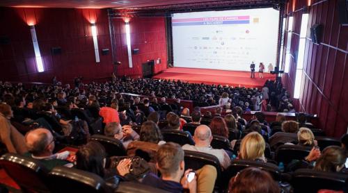 Peste 25.000 de spectatori la Filmele de Cannes