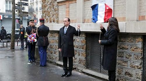 Numele românilor ucişi în atentatele de la Paris, pe o plăcuţă comemorativă lângă „La Belle Equipe”