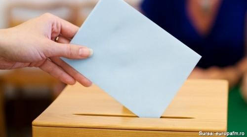 MAE expediază buletinele de vot pentru secţiile de votare din străinătate 