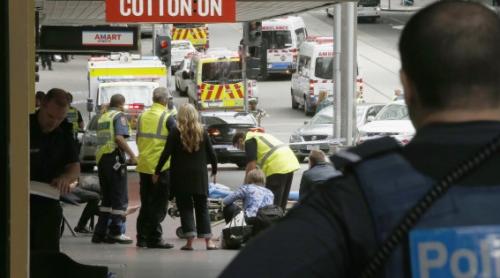 O mașină a intrat în mulțime la Melbourne: 3 morţi, 20 de răniţi (VIDEO)