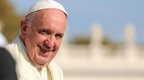 Papa Francisc sugerează că e mai bine să fii ateu decât un catolic ipocrit!