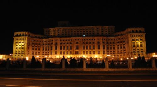 Se stinge lumina la Palatul Parlamentului