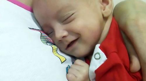 Miracol după miracol: Aflată în comă, o tânără a născut de Crăciun şi s-a trezit înainte de Paşti (VIDEO)