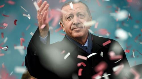 Turcia a prelungit starea de urgenţă. Erdogan le spune europenilor să stea la locul lor