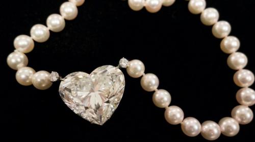 Recorduri la licitație: Diamantul La Legende,15 milioane de dolari, La Muse endormie a lui Brâncuși, peste 57 de milioane de dolari 