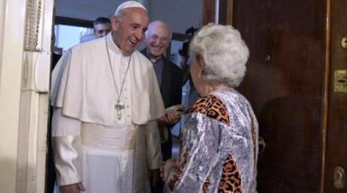 "Deranjez? Sunt Francisc!" O familie de români ortodocși din Ostia, vizitată de Papă! 