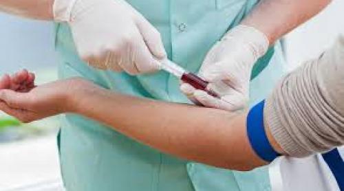 Testul de sânge care detectează 8 tipuri de cancer