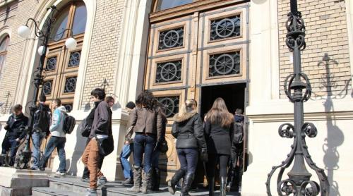 Universităţile din România devin din ce în ce mai populare în rândul tinerilor din Ungaria