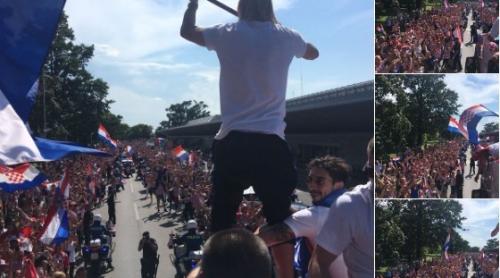 Fotbaliştii campioni mondiali, aclamaţi pe Champs Elysees de mulţimea în delir. La Zagreb, vicecampionii, aplaudaţi de peste 250.0000 de oameni